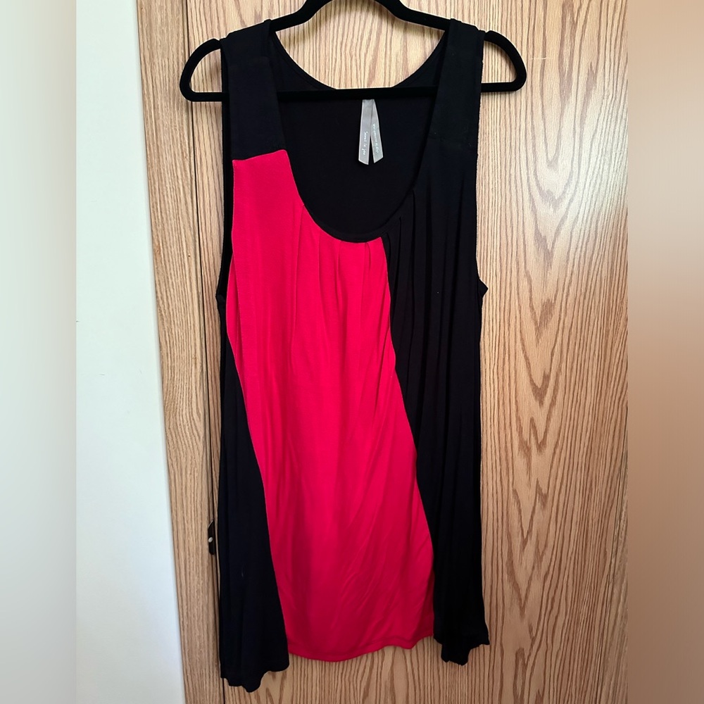Addition Elle Black and Pink Tunic